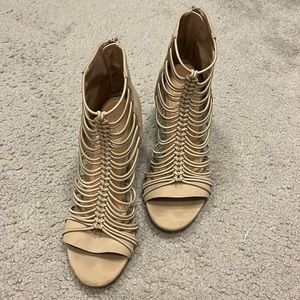 Coconuts by Matisse wedges - Sz 7